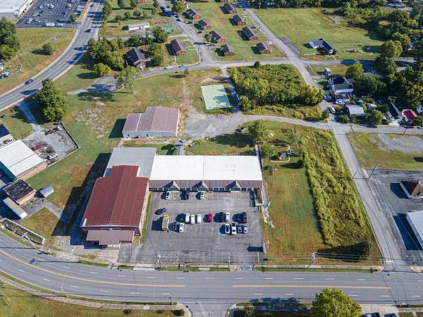 3 Acres of Improved Commercial Land for Sale in Shelbyville, Tennessee