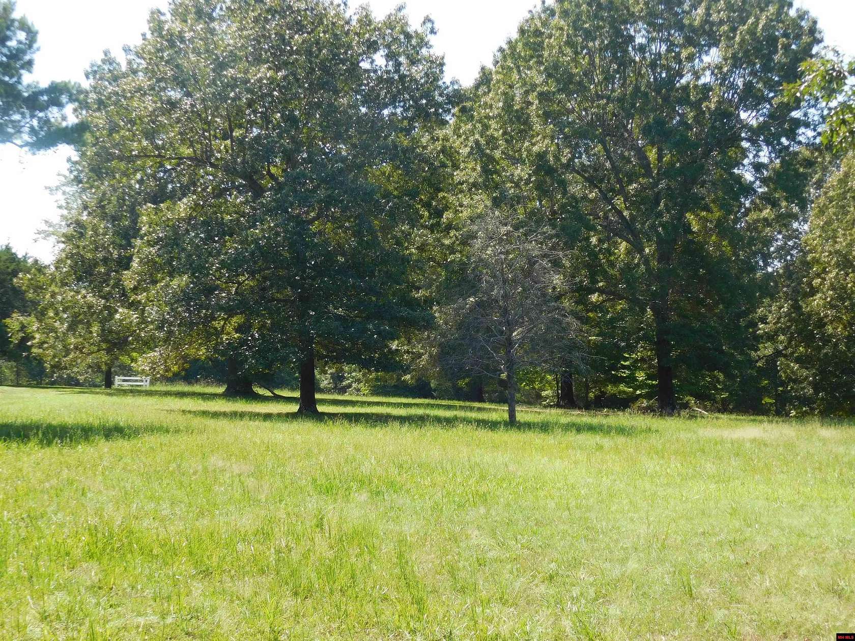3.85 Acres of Residential Land for Sale in Lakeview, Arkansas