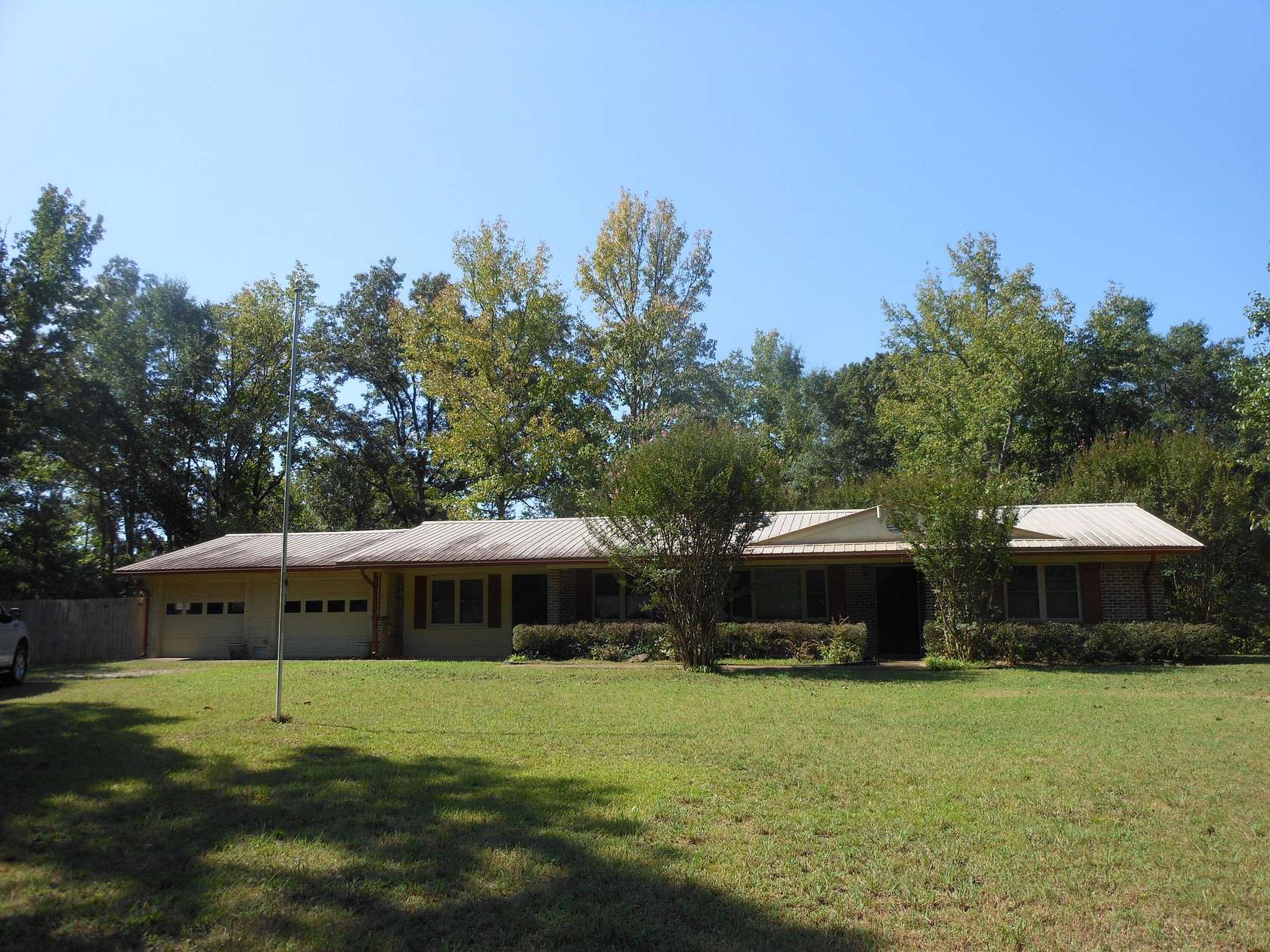 45 Acres of Land with Home for Sale in Pontotoc, Mississippi