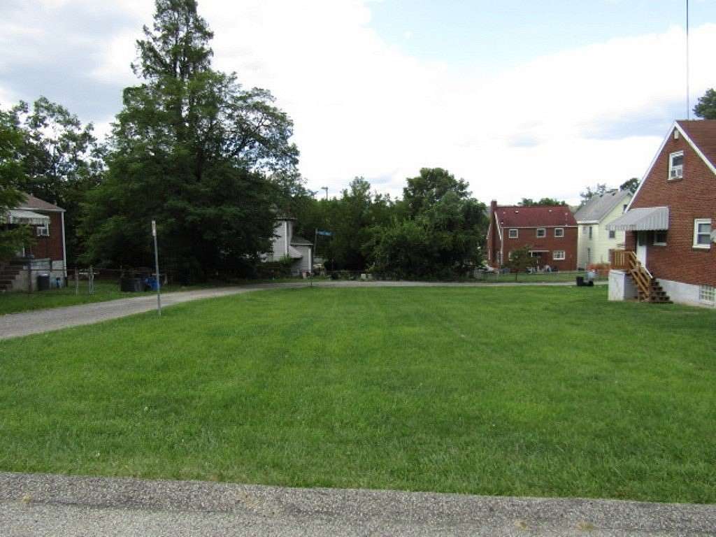 0.12 Acres of Residential Land for Sale in Pittsburgh, Pennsylvania