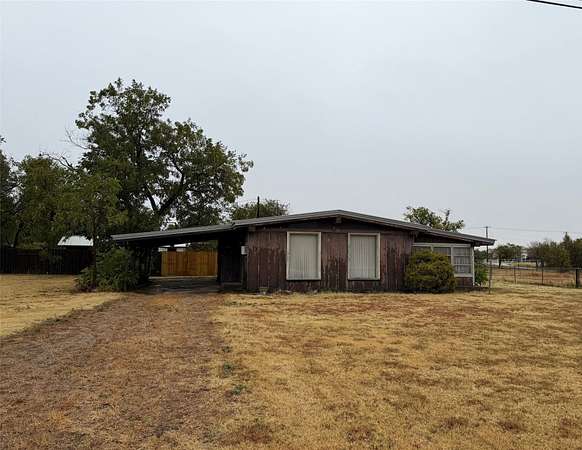 1.19 Acres of Mixed-Use Land for Sale in Cresson, Texas