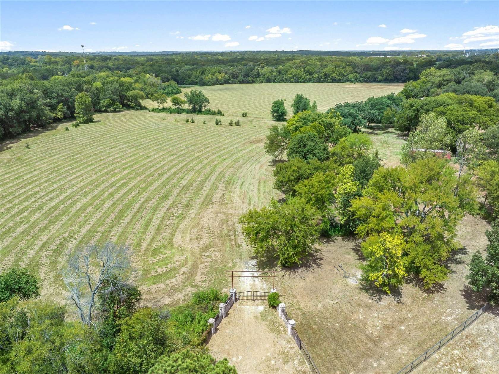 38 Acres of Land for Sale in Athens, Texas