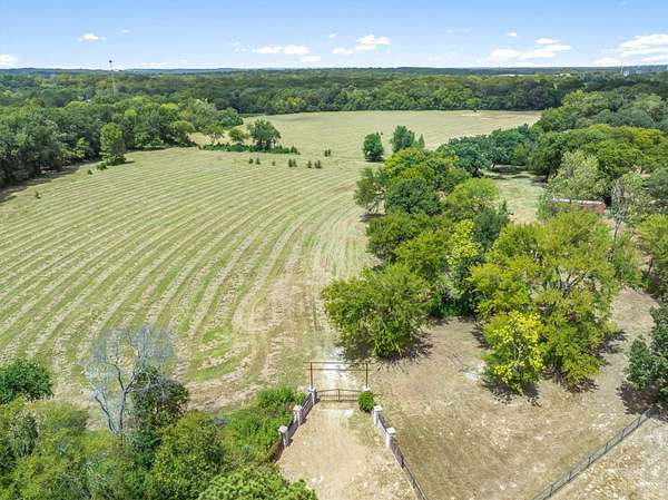 38 Acres of Land for Sale in Athens, Texas
