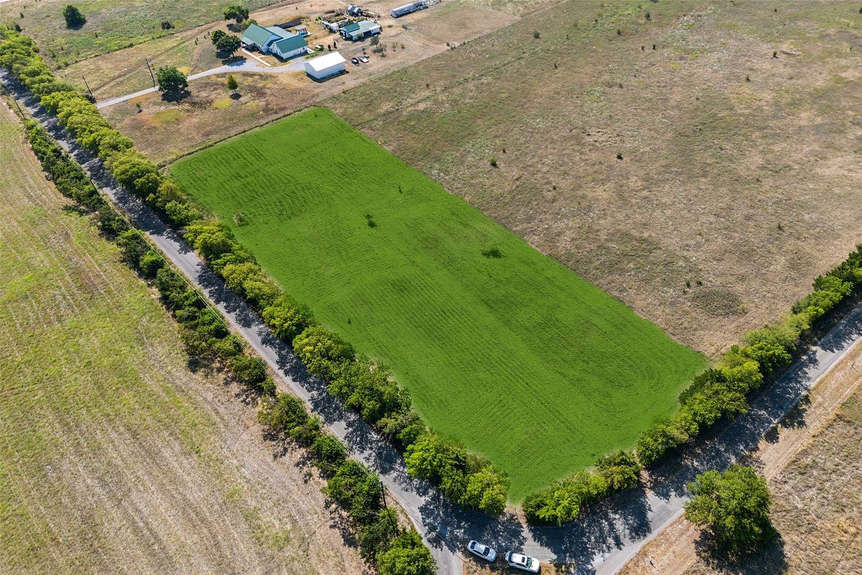 1.13 Acres of Residential Land for Sale in Whitewright, Texas