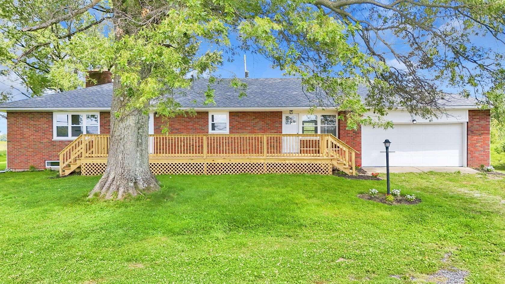 2.5 Acres of Land with Home for Sale in Baltimore, Ohio
