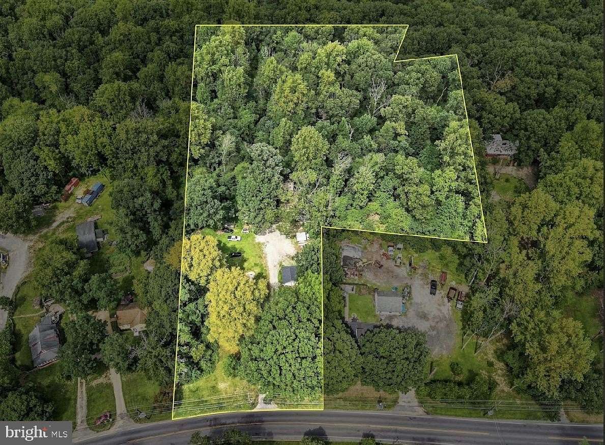 4.3 Acres of Land with Home for Sale in Blackwood, New Jersey