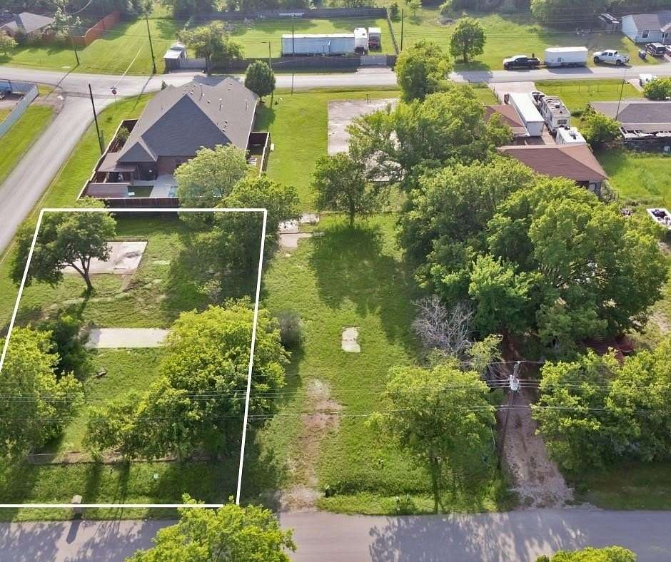 0.2 Acres of Mixed-Use Land for Sale in Red Oak, Texas
