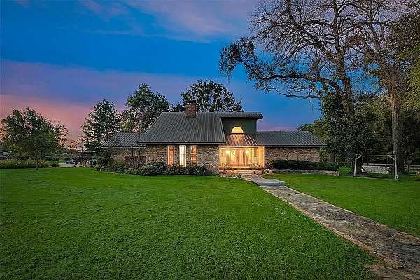 15.4 Acres of Land with Home for Sale in Streetman, Texas