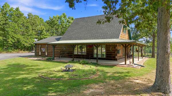 3 Acres of Land with Home for Sale in Mountain View, Missouri