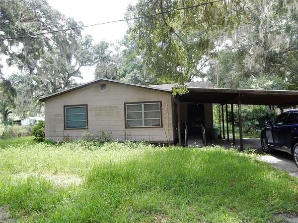 2.5 Acres of Land with Home for Sale in Zephyrhills, Florida