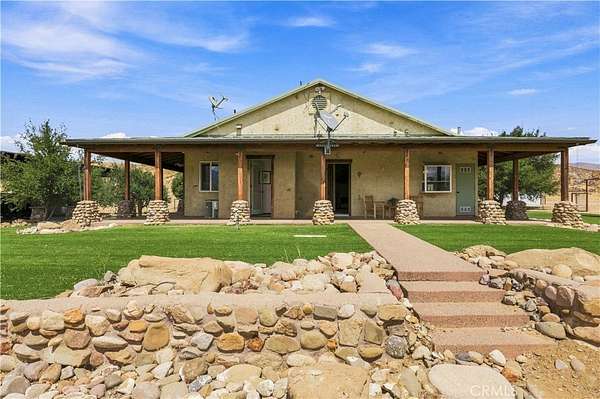 180 Acres of Land with Home for Sale in Santa Margarita, California