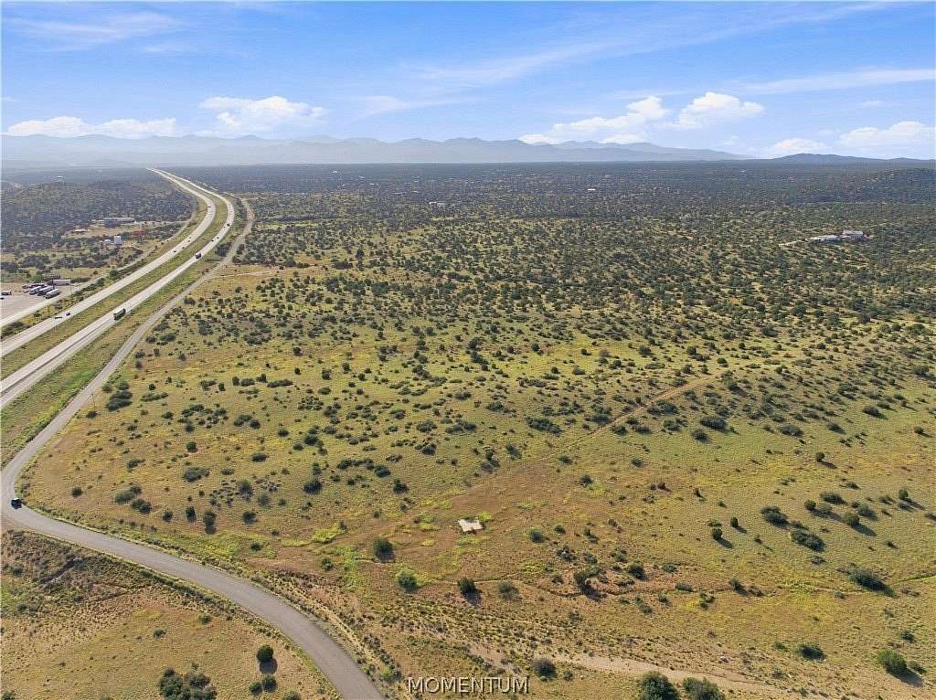 122 Acres of Land for Sale in Kingman, Arizona
