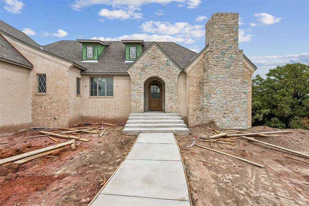 2 Acres of Land with Home for Sale in Arcadia, Oklahoma