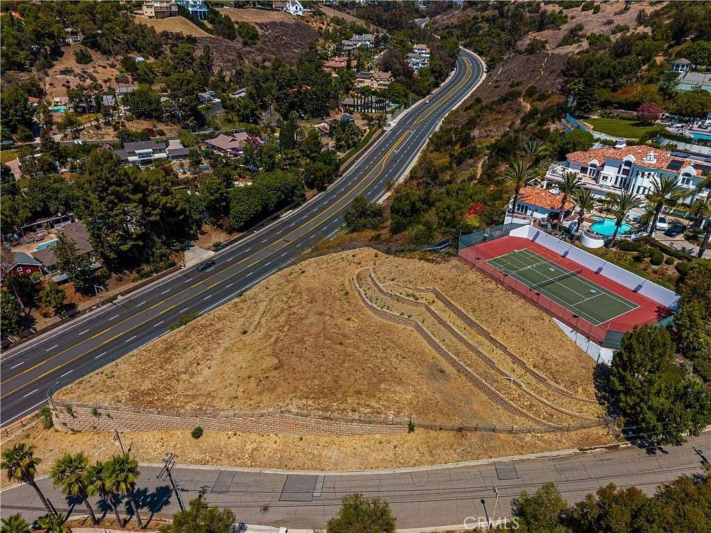 0.86 Acres of Residential Land for Sale in North Tustin, California