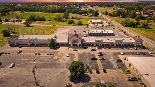 4.44 Acres of Commercial Land for Sale in Bolivar, Missouri