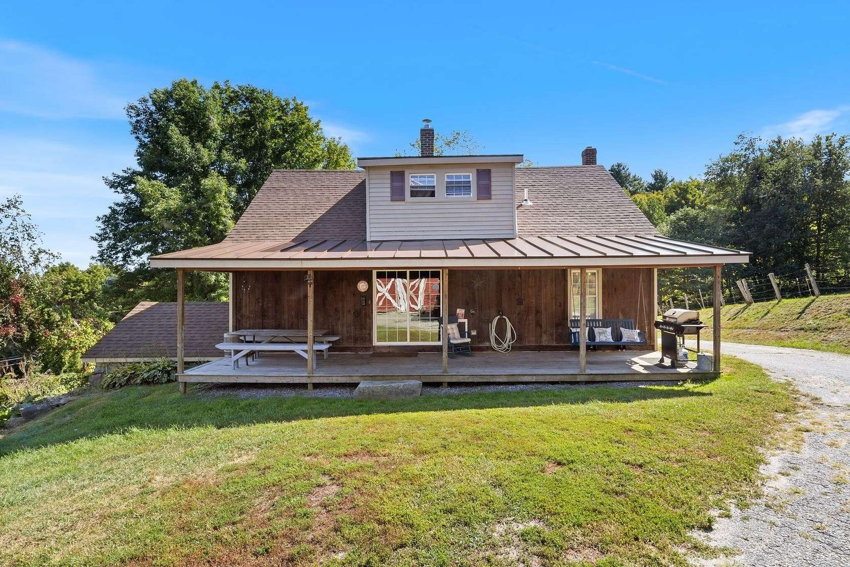 5 Acres of Land with Home for Sale in Gardiner, Maine