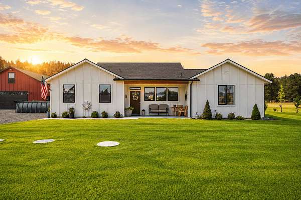 12.5 Acres of Land with Home for Sale in Davenport, Washington