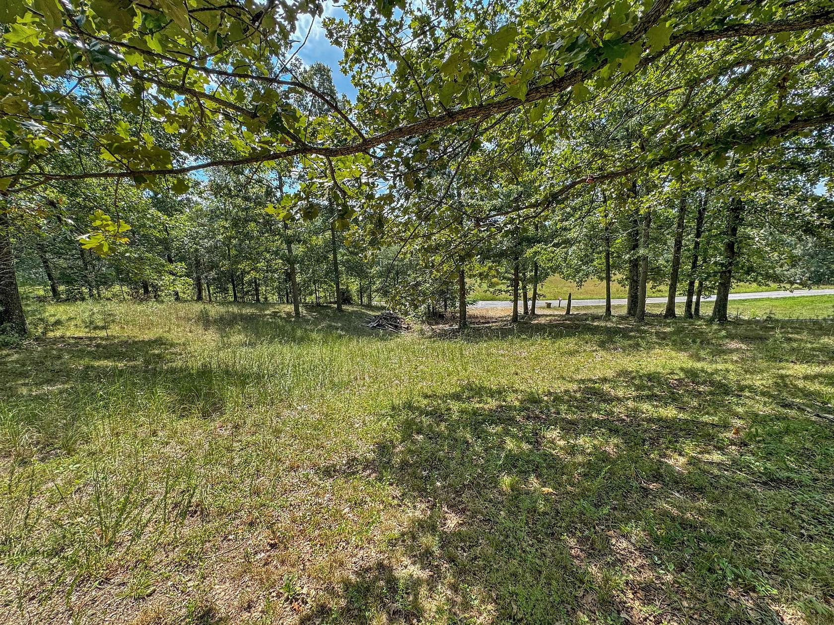 1 Acre of Residential Land for Sale in Dawson Springs, Kentucky