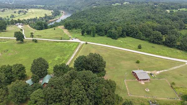 3.17 Acres of Land for Sale in Norfork, Arkansas