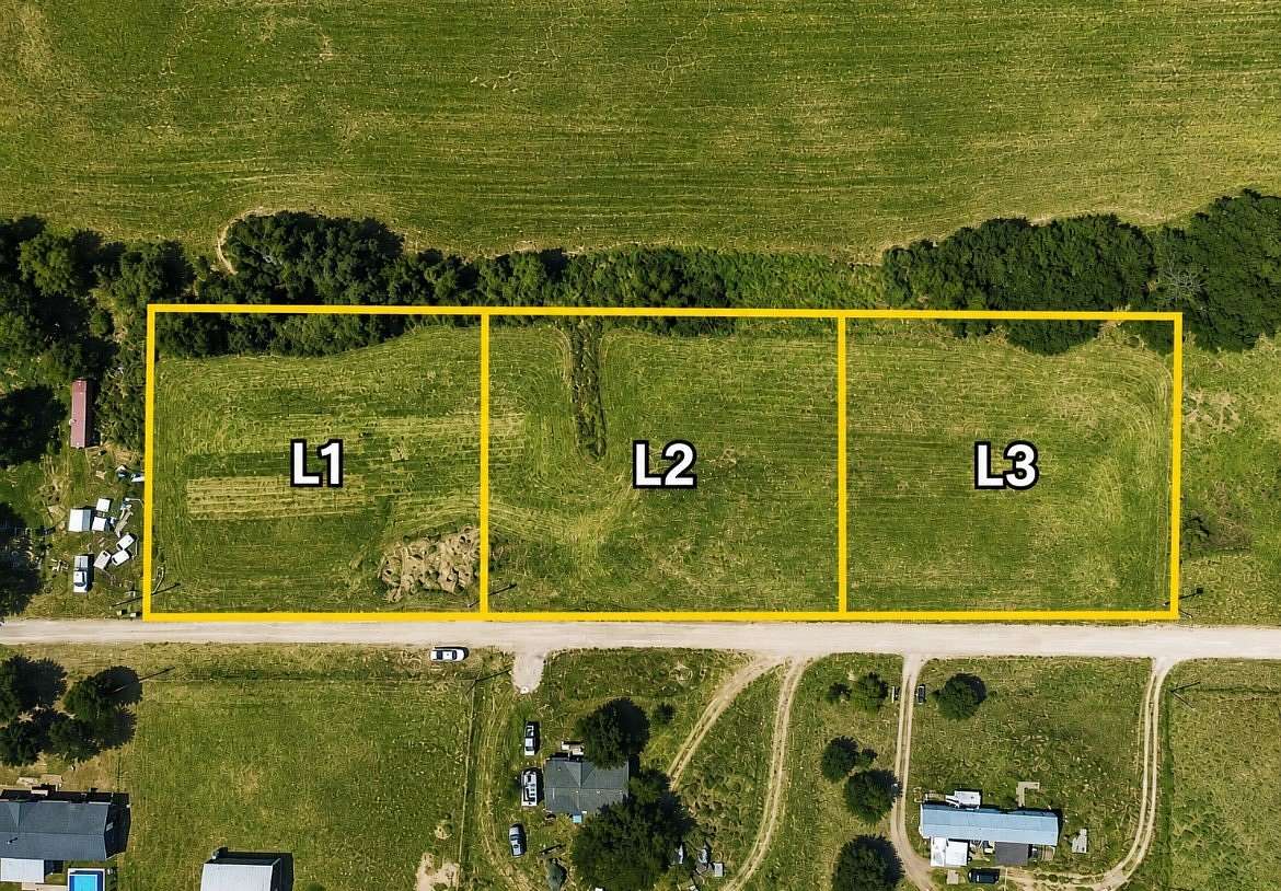 1 Acre of Residential Land for Sale in Gholson, Texas