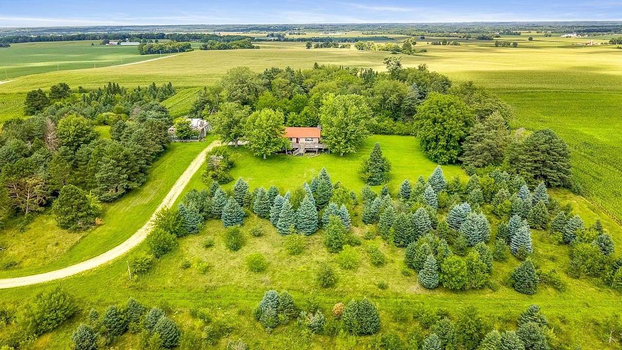26.1 Acres of Recreational Land with Home for Sale in Rockton, Illinois