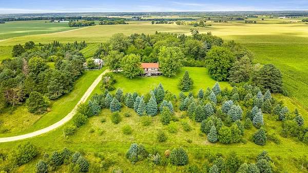 26.1 Acres of Recreational Land with Home for Sale in Rockton, Illinois