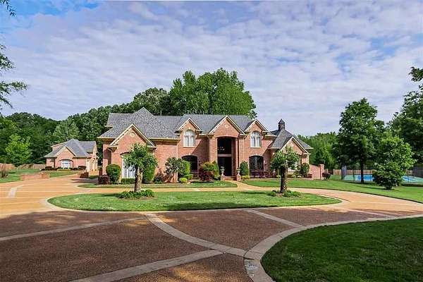 2 Acres of Land with Home for Sale in Collierville, Tennessee