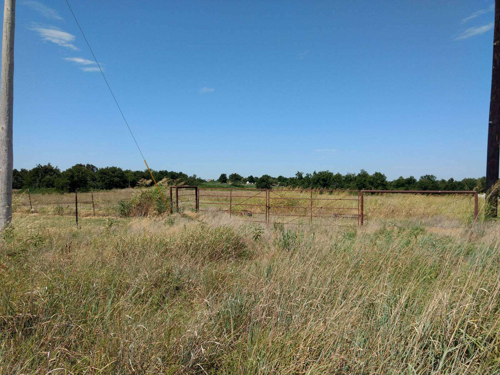 10.9 Acres of Land for Sale in Guthrie, Oklahoma