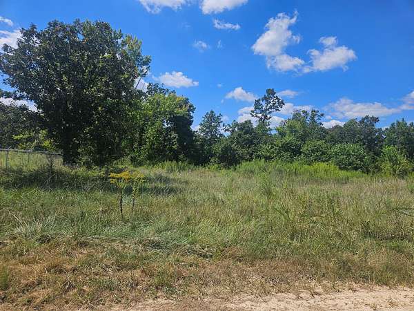 10 Acres of Residential Land for Sale in Mountain View, Missouri