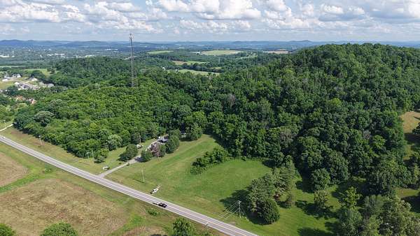 2.42 Acres of Residential Land for Sale in Hartsville, Tennessee