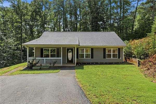 1.5 Acres of Land with Home for Sale in Dawsonville, Georgia