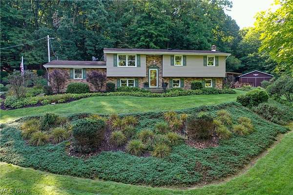 4.5 Acres of Land with Home for Sale in Minerva, Ohio