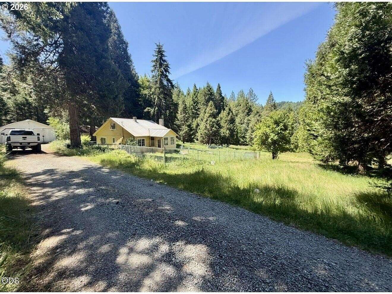 2.5 Acres of Land with Home for Sale in Glendale, Oregon