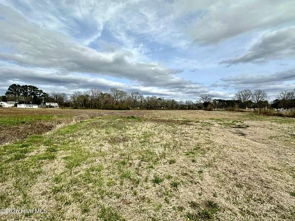 14 Acres of Land for Sale in Ayden, North Carolina