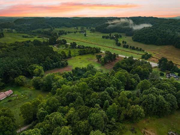 3.8 Acres of Residential Land for Sale in East Bernstadt, Kentucky