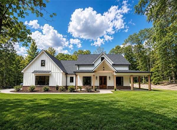 3 Acres of Land with Home for Sale in Kingston, Georgia