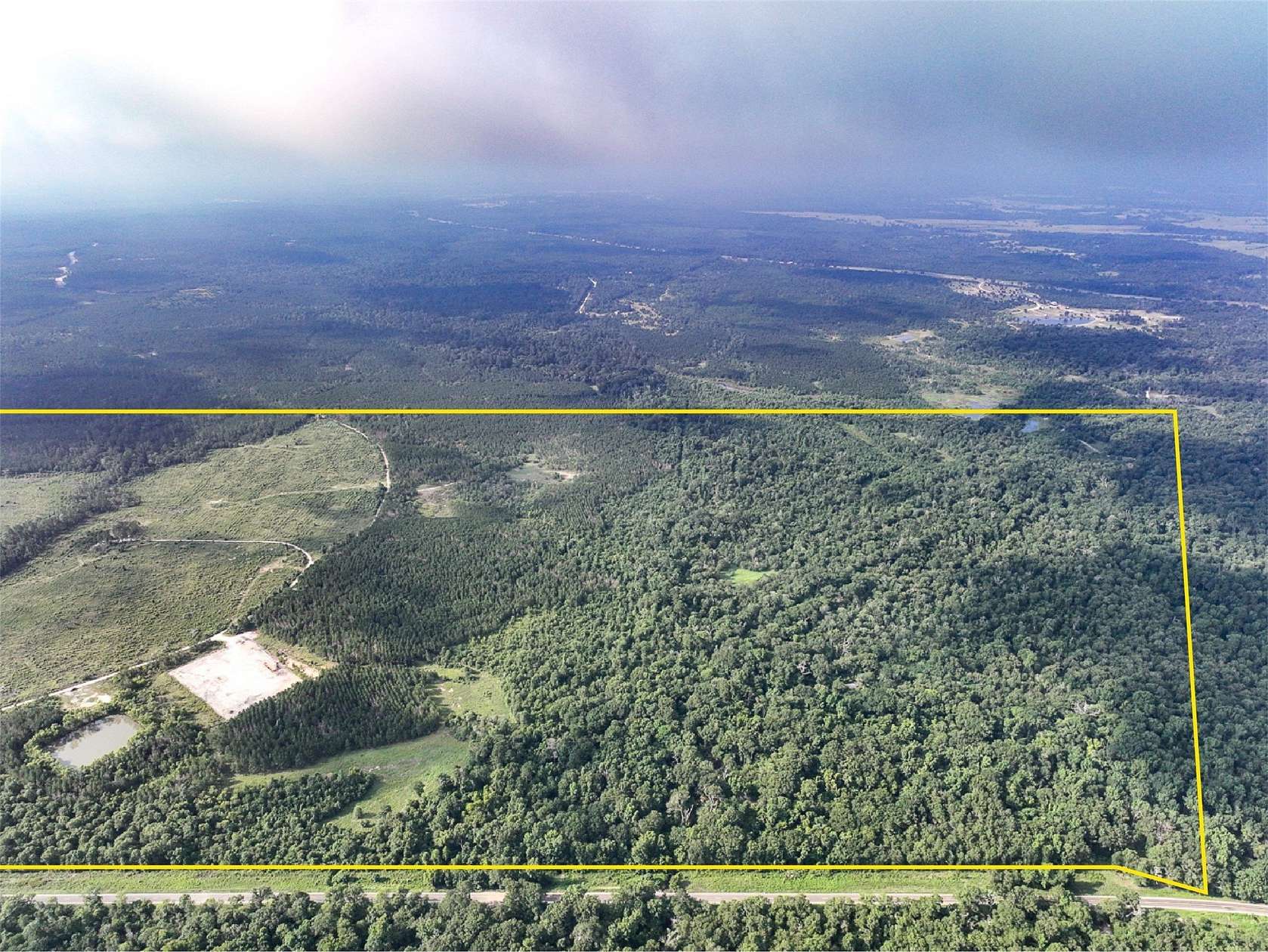 586 Acres of Recreational Land for Sale in Huntsville, Texas