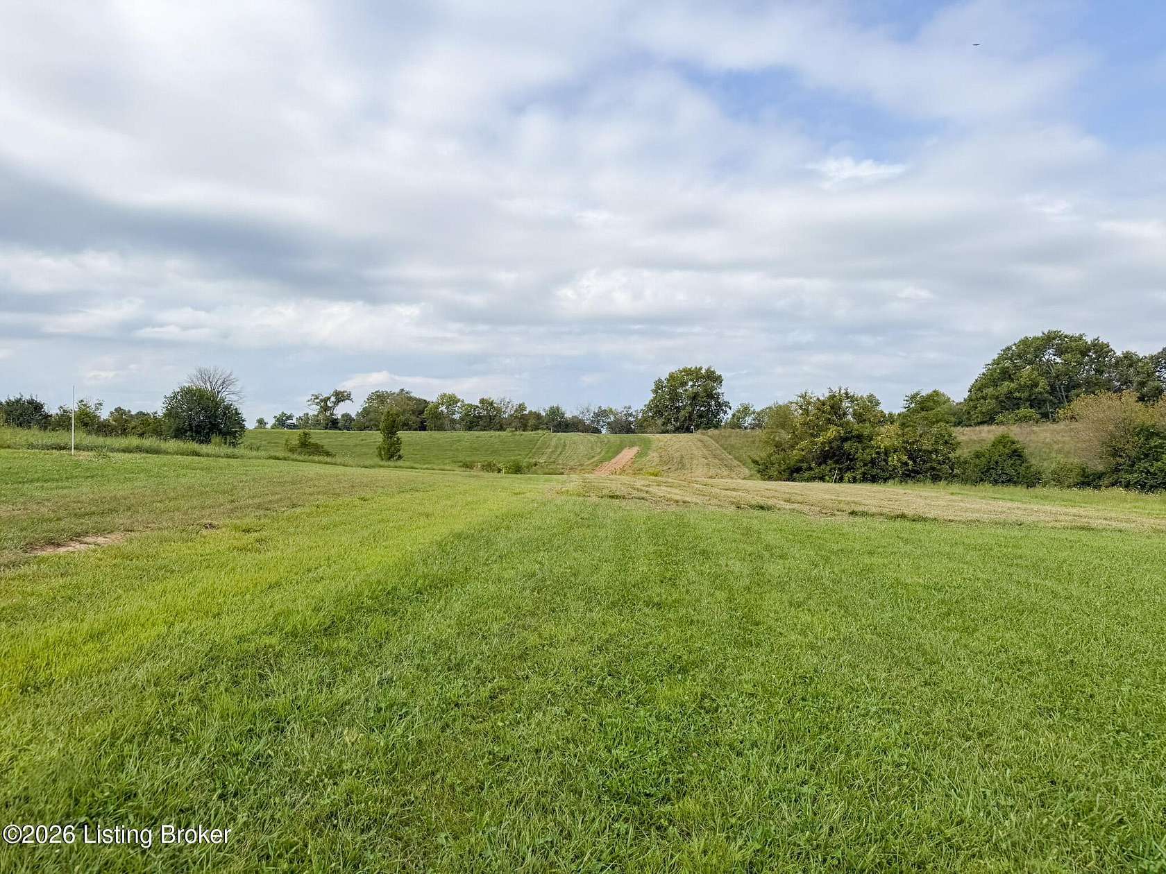 16.5 Acres of Land for Sale in Shelbyville, Kentucky