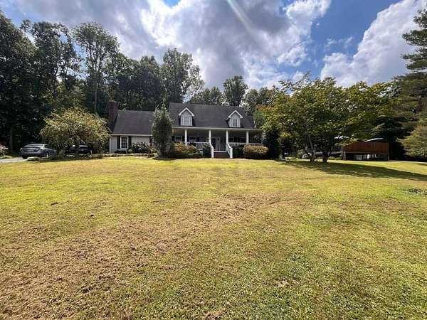 4.7 Acres of Land with Home for Sale in Russellville, Kentucky