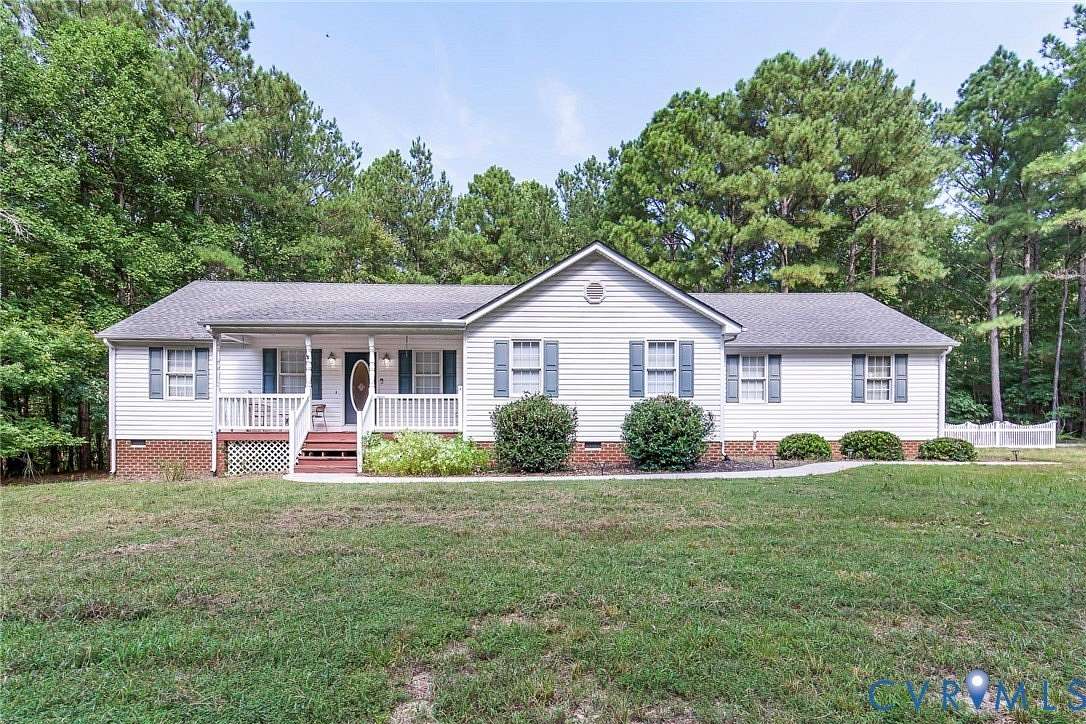 5.57 Acres of Land with Home for Sale in Prince George, Virginia