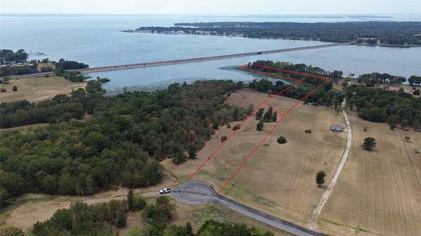 1.15 Acres of Residential Land for Sale in East Tawakoni, Texas