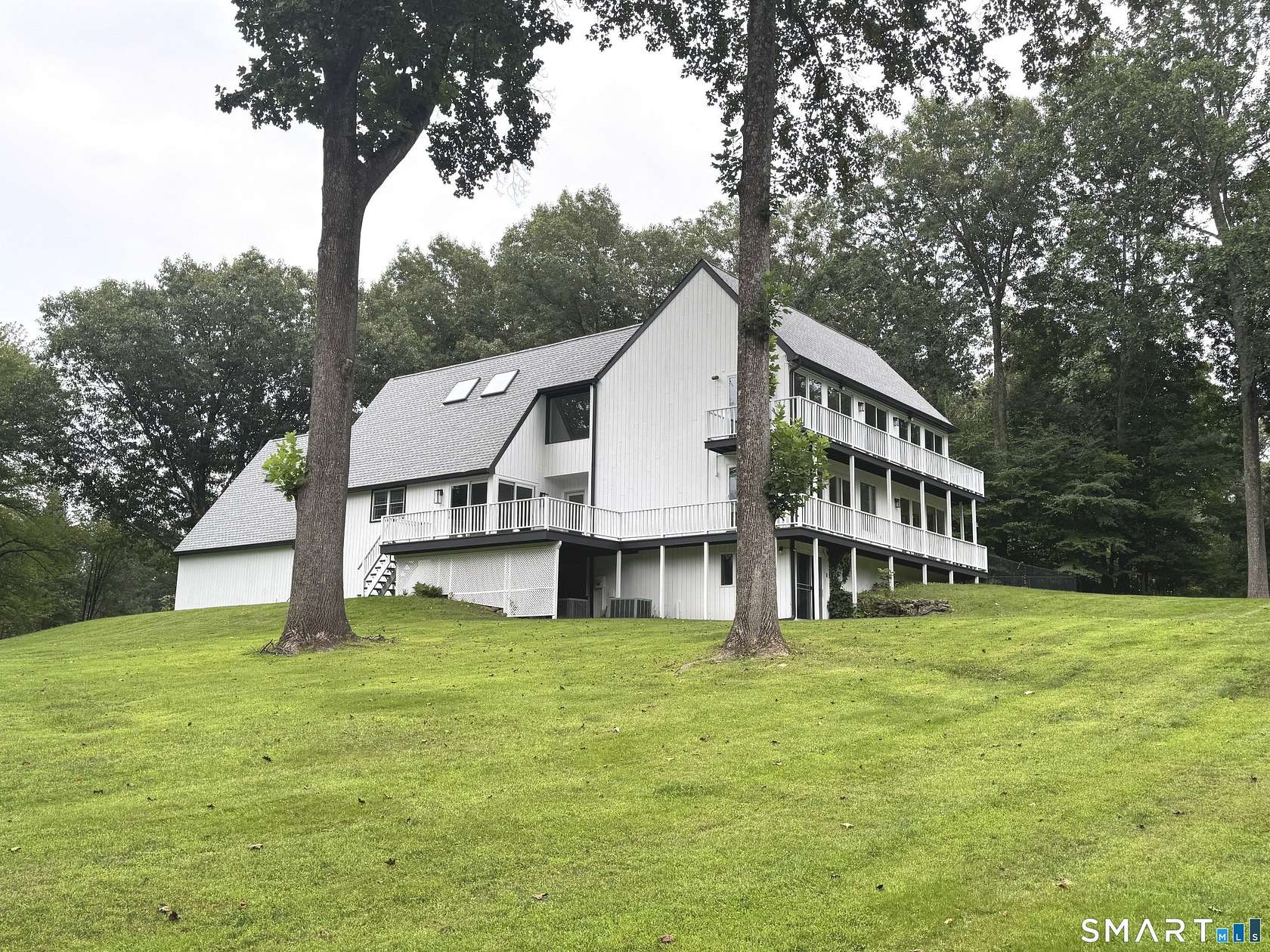 2.15 Acres of Land with Home for Lease in Weston, Connecticut