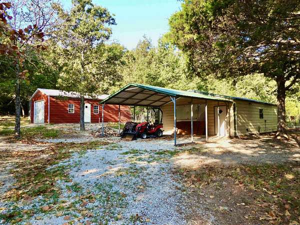 8.35 Acres of Land with Home for Sale in Ash Flat, Arkansas