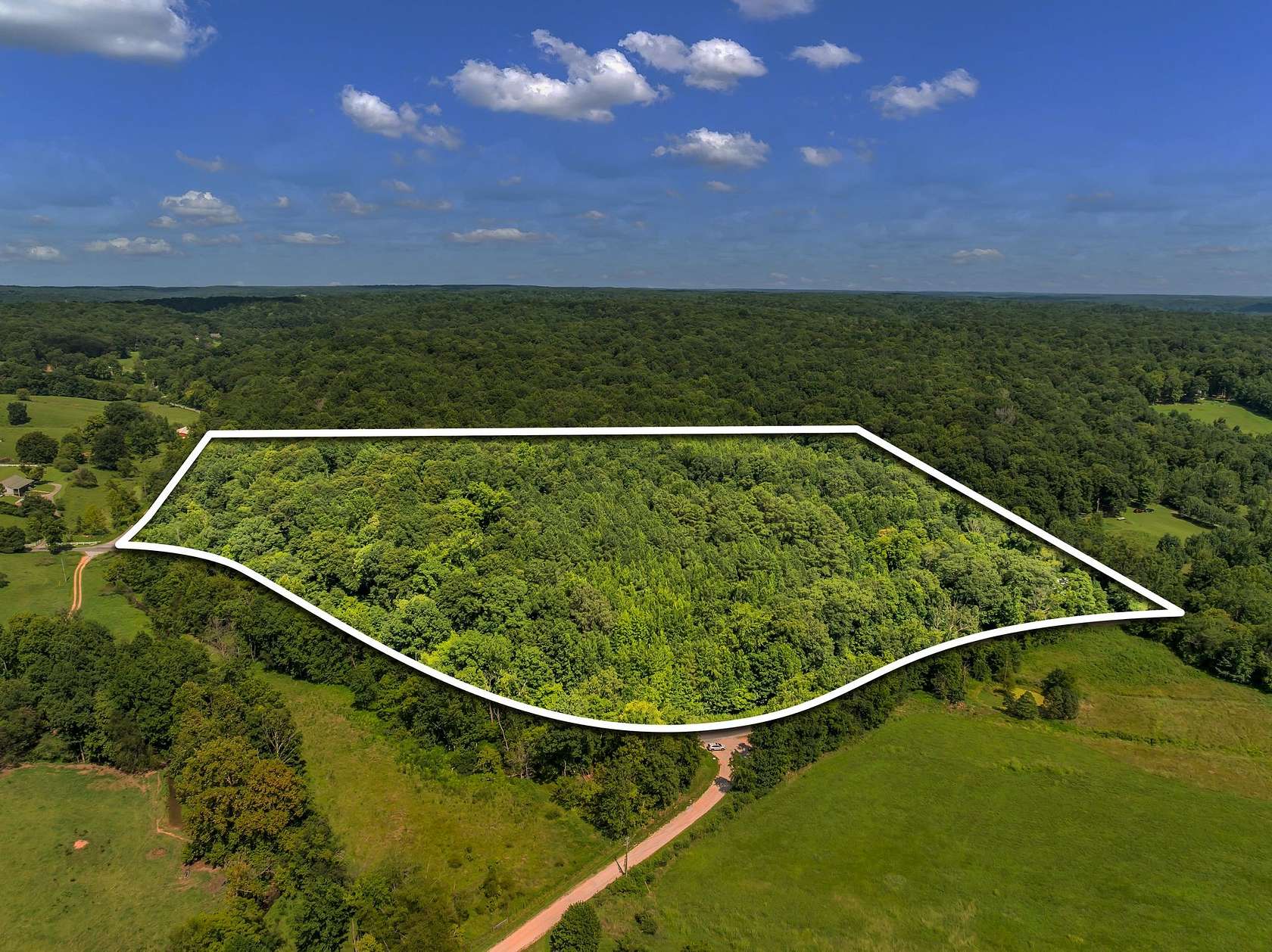 31.9 Acres of Recreational Land with Home for Sale in Waverly, Tennessee