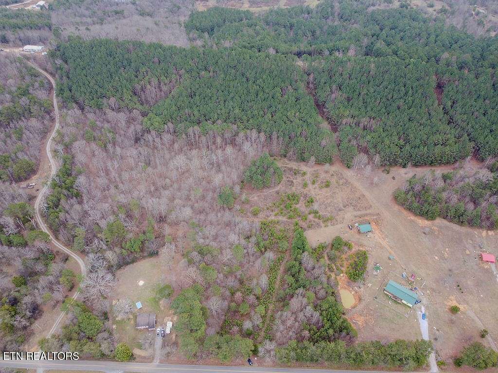 27 Acres of Recreational & Residential Land for Sale in Etowah, Tennessee
