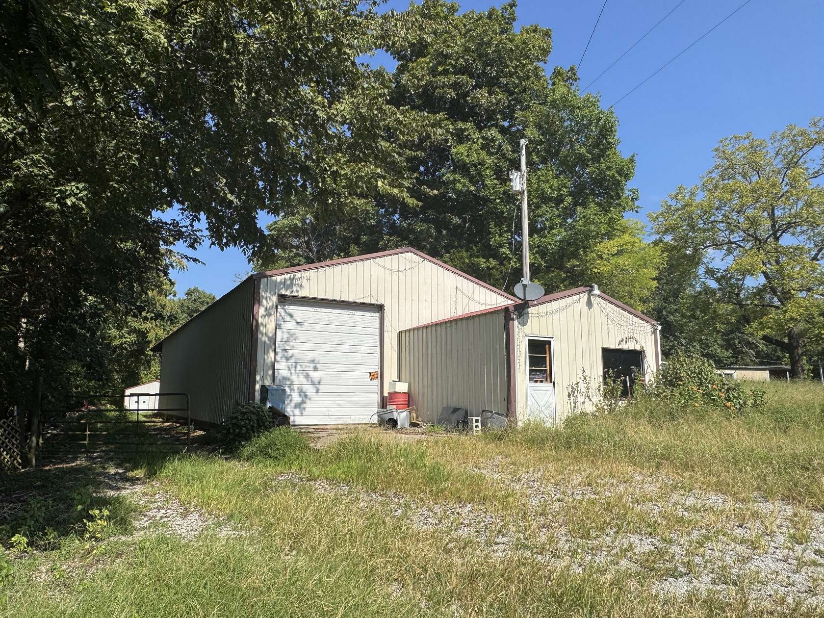 5 Acres of Improved Commercial Land for Auction in Elmwood, Tennessee