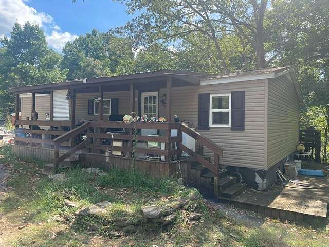 7.38 Acres of Land with Home for Sale in Shelbyville, Tennessee