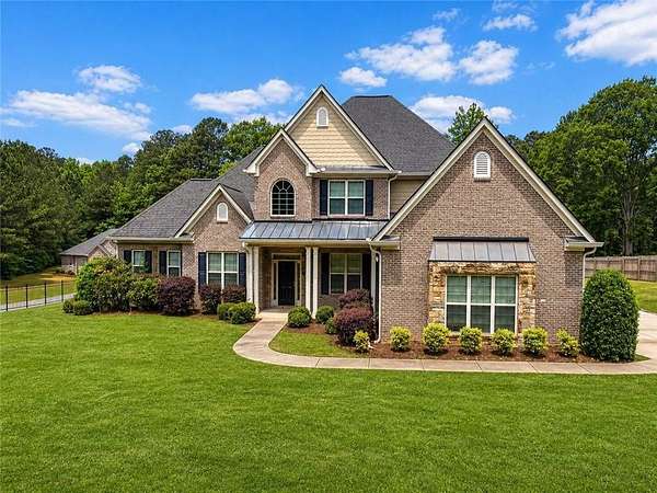 2 Acres of Land with Home for Sale in Fayetteville, Georgia