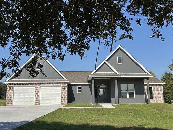 3.12 Acres of Land with Home for Sale in Picayune, Mississippi