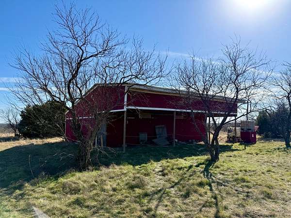 20 Acres of Recreational & Residential Land for Sale in Hamilton, Texas